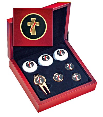Deacon's Cross Golf Gift Set - Cherry Wood