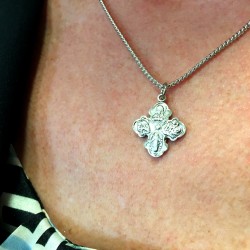 Youth or Women's Elegant Wide Tip 4 Way Cross Medal [HM0745]
